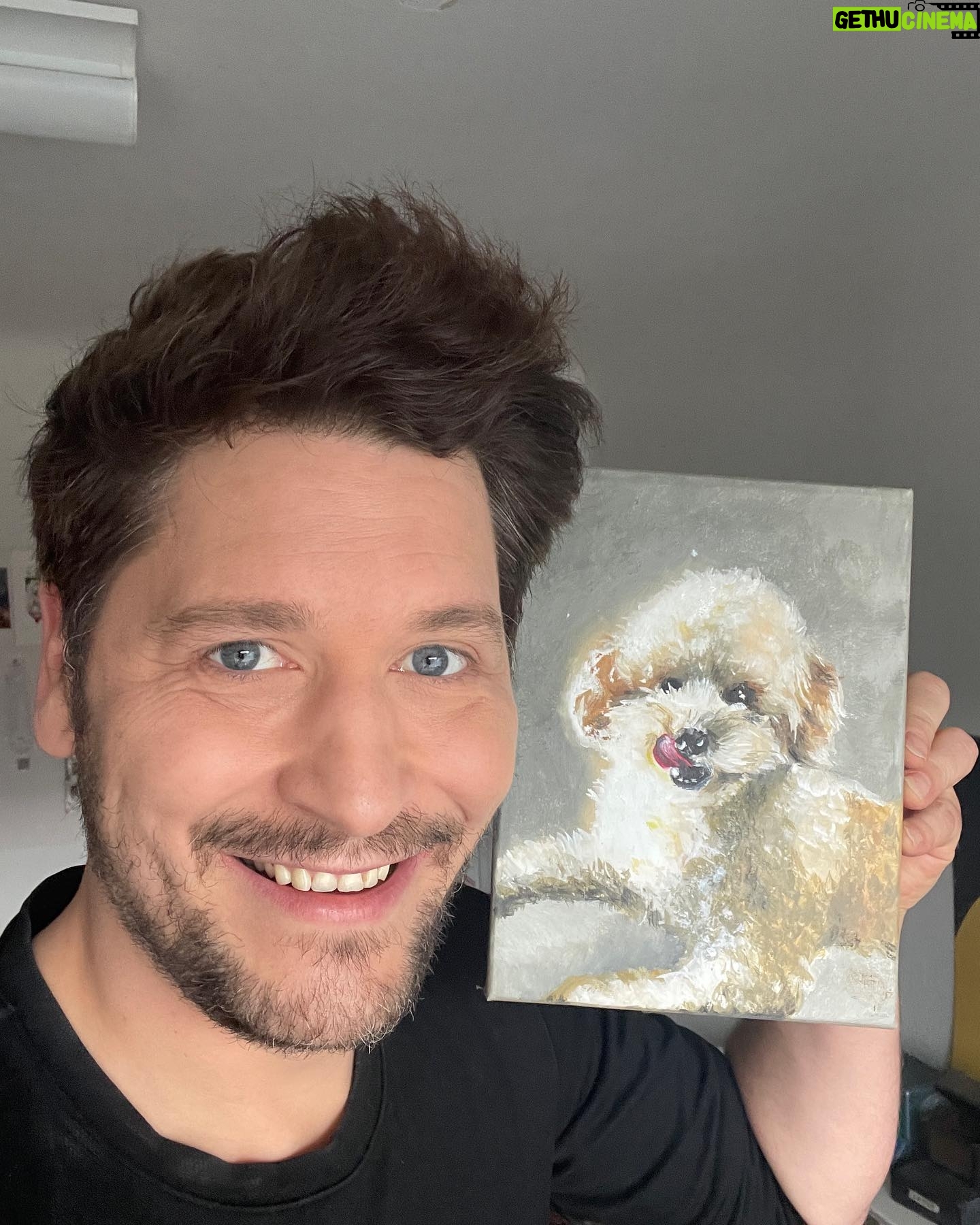 Simon Krätschmer - 2.5K Likes - Ich bin begeistert! Dank an den / die Künstler*in „Taradoxon“ für diesen fantastischen Pöddl.