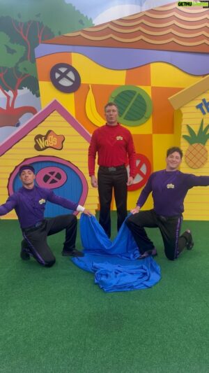 Simon Pryce Instagram - Abracadabra ✨

@siegfriedundjoy 
#TheWiggles
