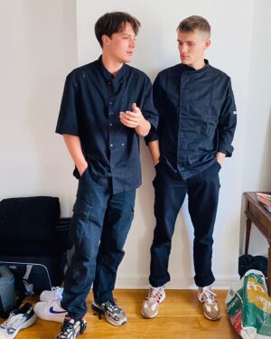 Simon Rérolle Instagram - can u tell we don’t know how to tell time (French Sauce In 2 Days) 🍳