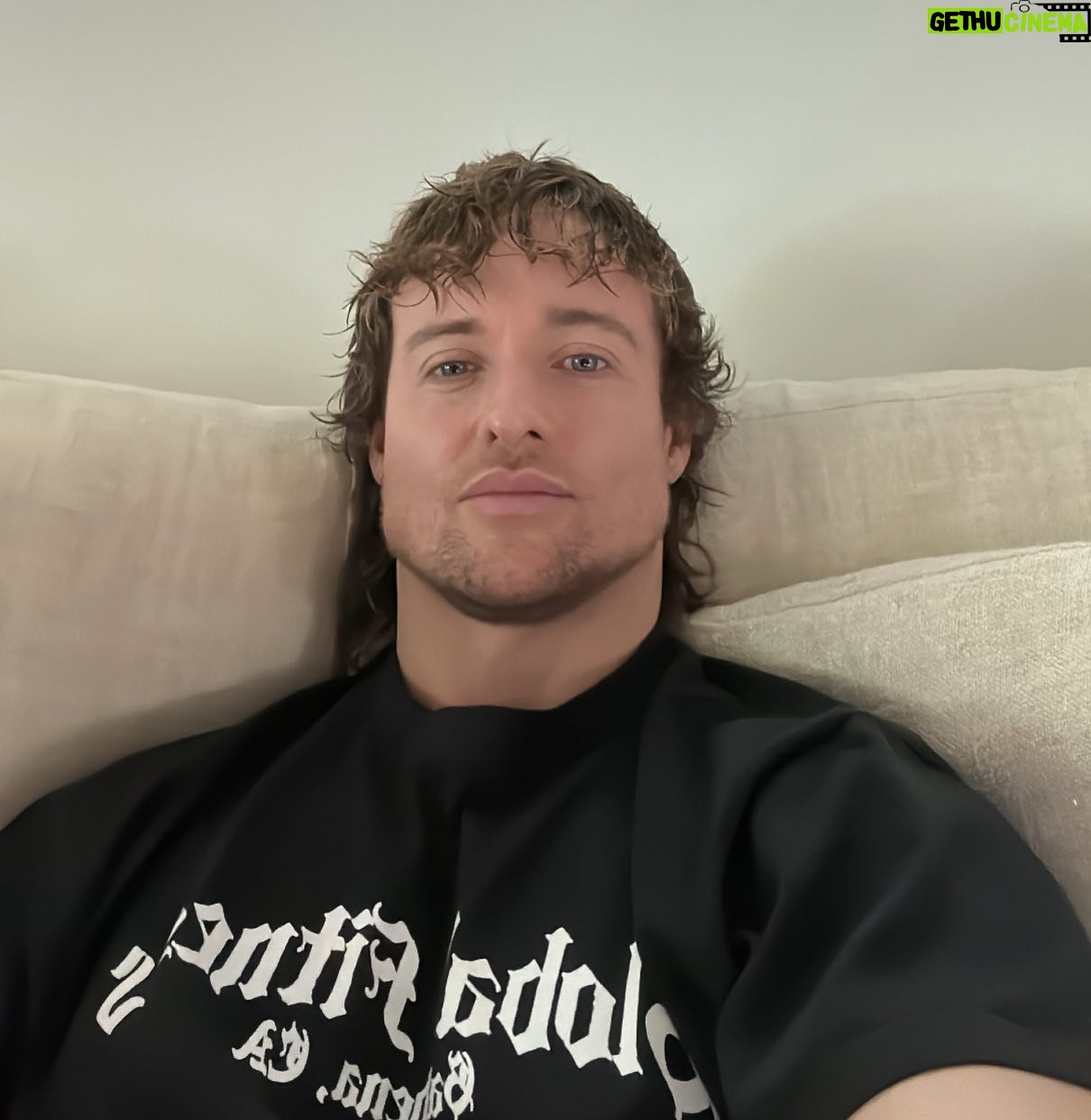 Simon Sherry-Wood - 1.4K Likes - Sup
💇🏼♂️: @cervandohair 🤍