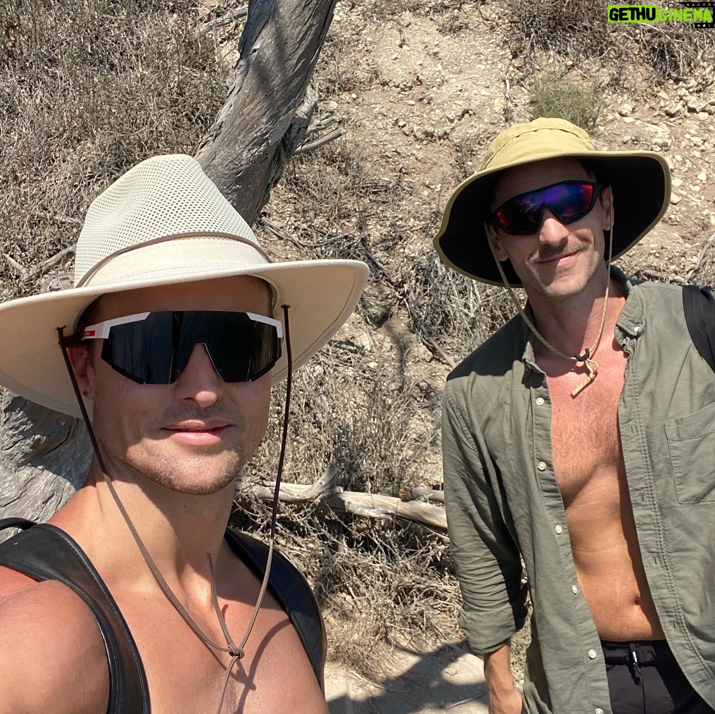 Simon Sherry-Wood - 1.1K Likes - Weekend in SB ❤️🔥 #labordayweekend
