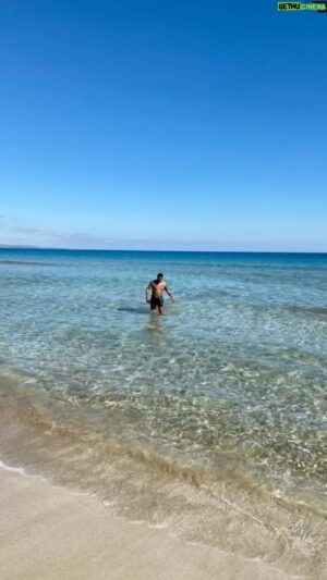 Simon Webbe Instagram - Woke this  morning looked out of my window, and saw rain 🌧 😭😭😭 
So thought to do a little #throwbackthursday to our beautiful trip to Northern Cyprus. 🇹🇷
If you could be anywhere in the world, where would it be? 
Comment 👇🏾 
#turkishcypriot #northerncyprus #sunshine #memes #picoftheday #takemeback