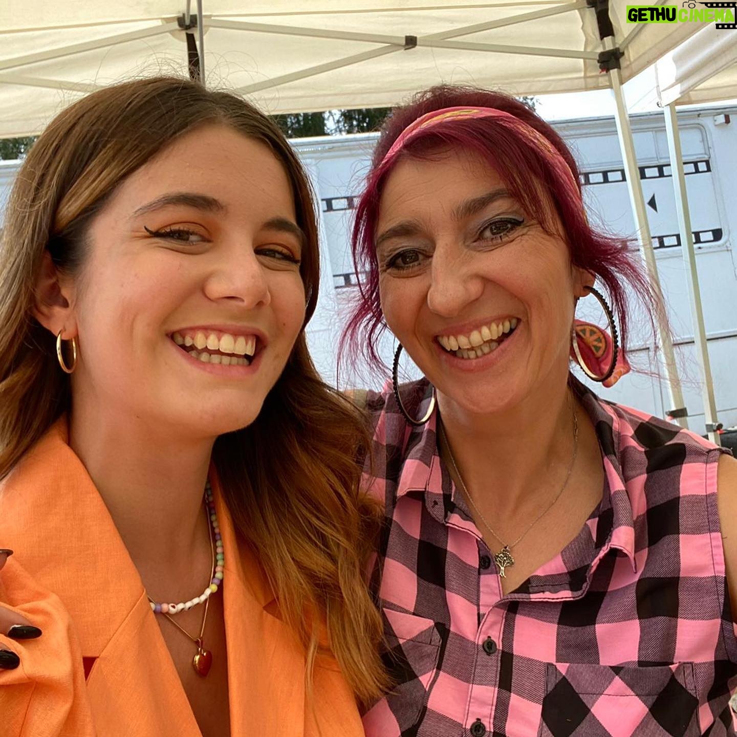 Simona Babčáková - 1.4K Likes - Měla jsem radostné setkání s Elizabetou Kiss. A jsem nadšená, když potkám inteligentní a komunikativní bytosti a je jedno, kolik je komu let. 😀😉😇🤔🙏
.
.
.
@ellizabethkiss ❤️