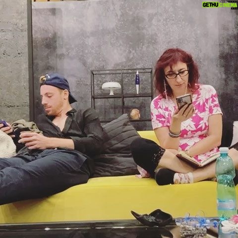 Simona Babčáková - 1.5K Likes - každý se s absurditou vyrovnáváme po svém. 😀😀😀
.
.
@martinpragr