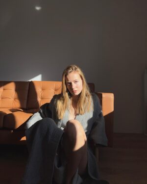 Simona Kollárová Instagram - January sunlight ☀️