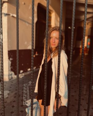 Simona Kollárová Instagram - Golden hour by @miskasaleh