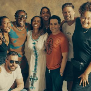 Simone Boyce Instagram - If you told me a year ago that I would go off the grid in Tennessee, turn in my phone, make 40 new friends, and ugly cry with six strangers for five days straight in therapy camp, I would have belly laughed in your face. Little did I know pure magic was waiting on the other side of hubris and fear. What I experienced on that 270-acre campus outside of Nashville is—outside of becoming a mom—the single most transformative experience of my life. 

@experienceonsite created an extraordinarily safe environment to tap into the full spectrum of the human experience: profound sorrow and deep relief, resistance and bravery, heartache and heart-awe. Over the course of our five days together, friends and acquaintances became kin. They taught me how to hold space for others and allow others to hold space for me. I learned how to be a better parent, partner and communicator. This collective showed me the power of community healing, and they showed my inner child how it feels to be wholly, deeply seen.

The magical humans I shared this sacred experience with are the sparkliest souls I’ve ever met, a testament to the discernment of our hosts @alliebridge, @johnpritchard and @thejeanniemai. These people - this place - changed my life. It’s hard to believe I tiptoed into this experience so anxious, guarded and skeptical. I’m leaving with wings.

📷: @jeremycowart