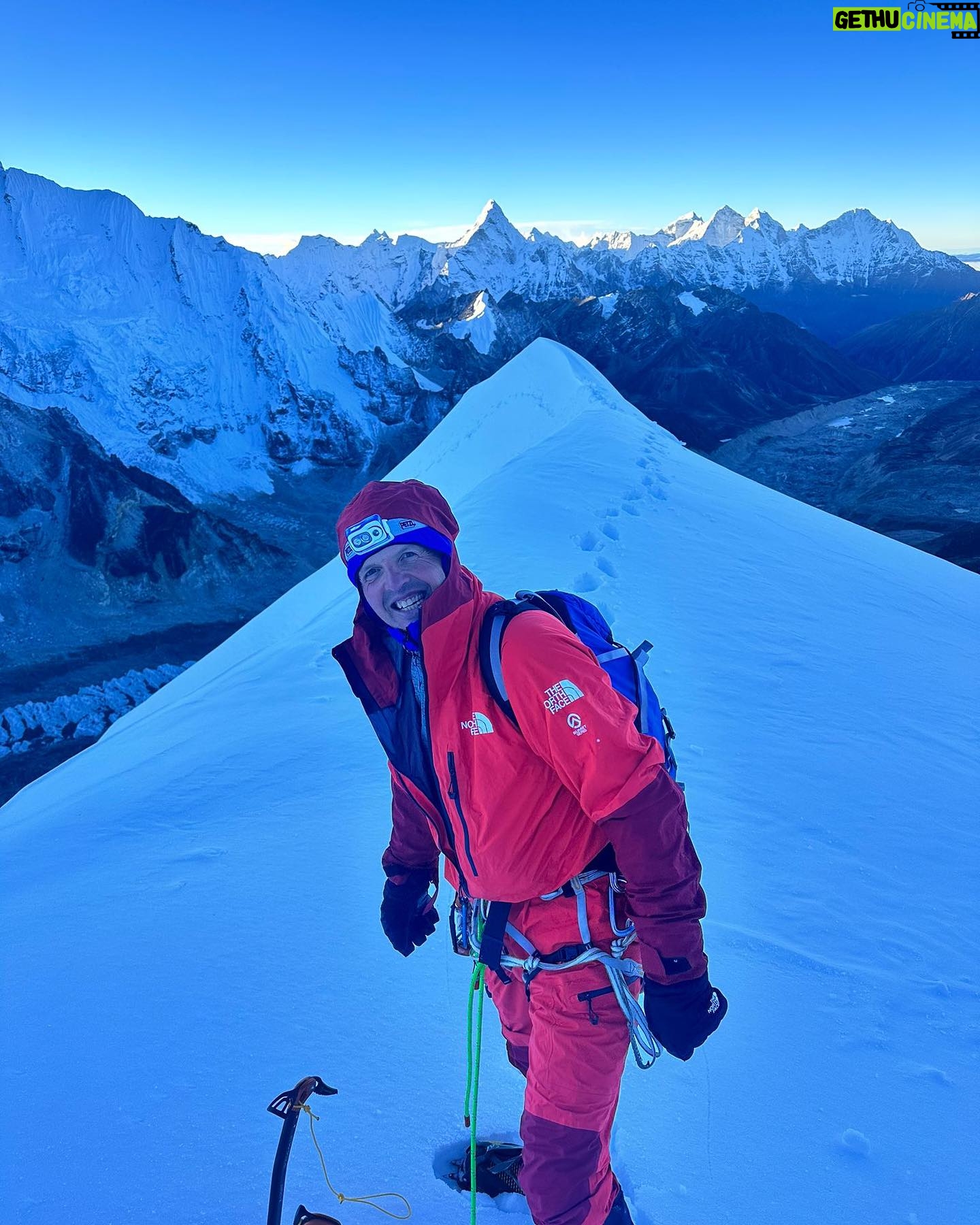 Simone Moro - 11.4K Likes - Two days after our almost ascent of Pumori in nonstop alpine style from advanced base camp and back, I find myself reflecting on the importance of making right decisions in the mountains, which often include the ability to wait or give up. These skills clash with the modern world, which is increasingly fast-paced, competitive and obsessed with success, where those who give up are often labeled as losers.
The art of survival is at the heart of mountaineering, but unfortunately the necrologies are full of heroes.
On October 8, we decided to fail less than 100 meters from the summit of Pumori because of obvious avalanche danger.
At the same time unfortunately other friends failed perhaps to consider the similar option on Shisha Pangma and unfortunately within two hours and with two different avalanches 4 people found death: two different ropes formed by client and Sherpa Guide. One of them Lama Tenjen Sherpa was a great friend, a man of extraordinary strength. This is a time to pray and reflect.
But it is important to understand that mountaineering on 8,000 mt. today is not what it was 20 years ago. We should reflect on this evolution. In 31 years of expeditions, no sponsor has ever pushed me to put my life on the line for success. When people say that, it is a falsehood! Today, many people voluntarily choose to exceed or risk their limits to achieve their dreams and economic plans.
It is important to understand that exploration is something else.
Pumori is not an 8000er and will not change lives, but it was still an arduous adventure with a dramatic retreat in the midst of white out, with zero visibility.
More than 20 rappelling and 17 hours of continuous effort, trying to understand the terrain and ourselves, assessing our condition. It was a great experience and a life lesson that made us wiser, even if we gave up the summit in the end.
——————————————
#HimalayanExpeditionTNF
🎞️ @thenorthface
@lasportivagram @garminitaly @camp1889outdoor @dfsportspecialist @gruppo_autotorino @somainitalia @lamantafoods @framar.spa @altitudehelicopters @thenorthfaceIT @thenorthface_climb
• Managed by:
@mariannazanatta @sportsandbeyondagency
