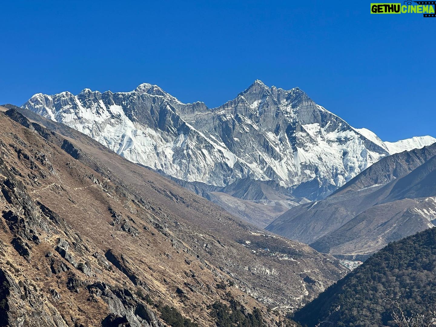 Simone Moro - 5.8K Likes - Here is Everest in warm and sunny late autumn.
When I keep repeating that astronomical winter is the one and only beginning of the true and only winter climbing season in the northern hemisphere, it is because after 22 winter expeditions I know what I am saying.
It is not to create a controversy with friends who start climbing earlier, but just to make you understand why I agreed to fail after December 21st instead of changing the rules in my own favor. I never touched the mountain before December 21st 😇
Pic. #2 Namche Bazaar 3440 m
Pic. #3 Sunny and dry upper Khumbu valley
_______________________________
• MANASLU WINTER EXPEDITION •
#manaslu #manaslu2023 #manasluwinterexpedition
#NeverStopExploring
• Theme:
#SimoneMoroAlpinist
• Sponsored by:
@thenorthface @lasportivagram @garminitaly @camp1889outdoor @dfsportspecialist @gruppo_autotorino @somainitalia @lamantafoods @framar.spa @altitudehelicopters @thenorthfaceIT @thenorthface_climb
• Managed by:
@mariannazanatta @sportsandbeyondagency