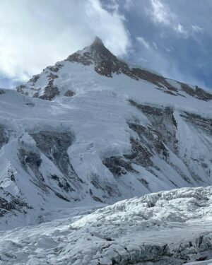 Simone Moro Instagram - A quick update from the Manaslu BC: 

Conditions are very good although there are very strong winds on the mountain. 

With @alextxikon 

_______________________________
• MANASLU WINTER EXPEDITION •

#manaslu #manaslu2023 #manasluwinterexpedition
#NeverStopExploring
• Theme:
#SimoneMoroAlpinist
• Sponsored by:
@thenorthface @lasportivagram @garminitaly @camp1889outdoor @dfsportspecialist @gruppo_autotorino @somainitalia @lamantafoods @framar.spa @altitudehelicopters @thenorthfaceIT @thenorthface_climb
• Managed by:
@mariannazanatta @sportsandbeyondagency