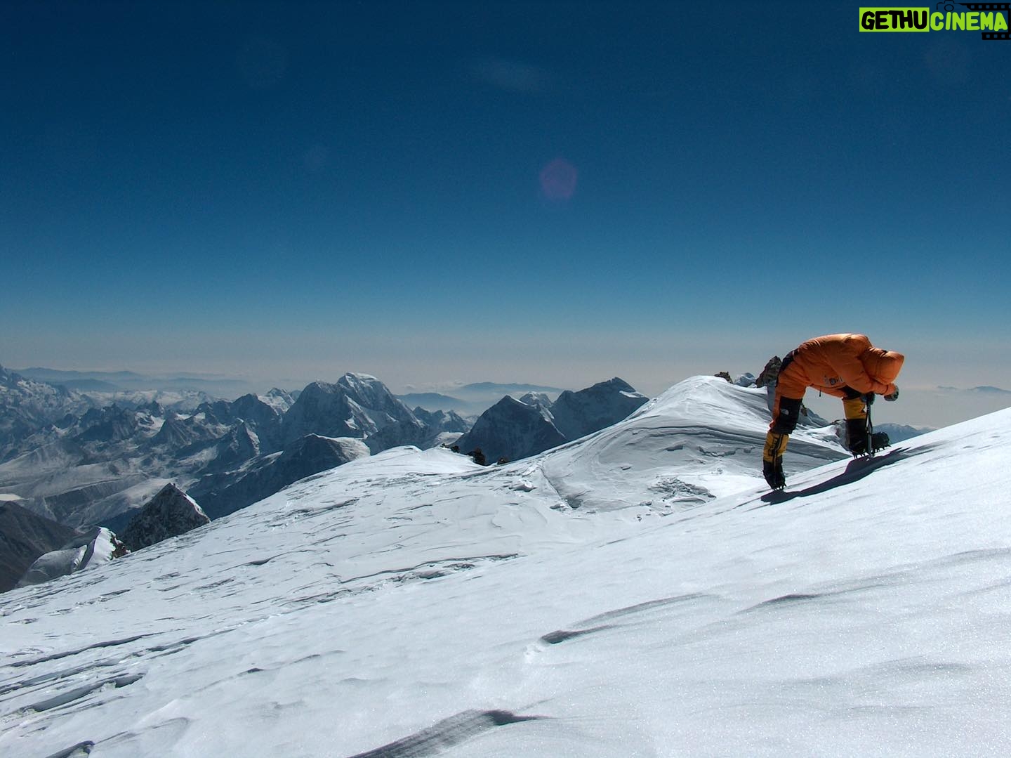Simone Moro - 14.7K Likes - Shisha Pangma, January 14th 2005. Summit!
Winter ascents on 8000-meter peaks had almost been forgotten by then, but with our first winter ascent on Shisha Pangma in 2005 we - Piotr Morawski and I - rebooted the game and a new era began.
And in my idea, those games have not closed yet.
We have a lot to celebrate today.
_______________________________
#NeverStopExploring #Shishapangma #firstwinterascent
• Theme:
#SimoneMoroAlpinist
• Sponsored by:
@thenorthface @lasportivagram @garminitaly @camp1889outdoor @dfsportspecialist @gruppo_autotorino @somainitalia @lamantafoods @framar.spa @altitudehelicopters @thenorthfaceIT @thenorthface_climb
• Managed by:
@mariannazanatta @sportsandbeyondagency