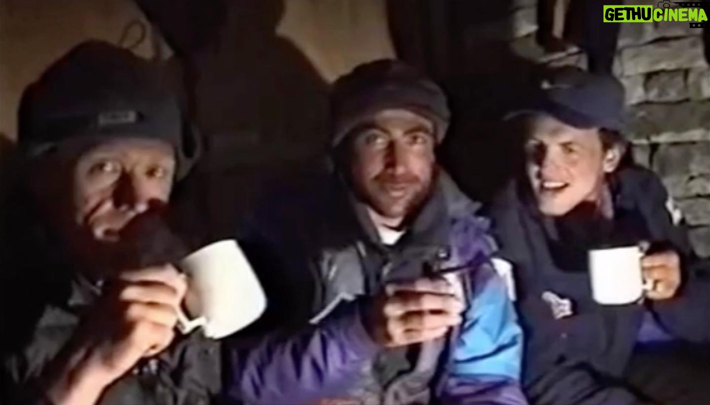Simone Moro - 8.1K Likes - 24 dicembre 1997
“Sono 25 anni che vivo la mia nuova esistenza senza il più Grande degli amici che ho avuto. Anatolij Bukreev era unico e avrei tanto voluto farvelo incontrare di persona se non fosse scomparso sull’Annapurna, dalla quale tornai vivo solo io.
Anatolij Bukreev e Dimitri Sobolev scomparvero in una gigantesca valanga. Per ricordarli e farveli conoscere un pò ho deciso di far sottotitolare in italiano il film che racconta di lui e di quel 24 dicembre 1997. Le immagini in questo film sono davvero preziose.”
LINK IN BIO 👆
Ringrazio @valotif per i sottotitoli in italiano.
—
December 24th 1997
It has been 25 years that I have been living my new existence without the Greatest of friends I have ever had. Anatolij Bukreev was unique and I would have loved you to meet him in person if he had not disappeared on Annapurna, from where only I returned alive.
Anatolij Bukreev and Dimitri Sobolev disappeared in a giant avalanche. In order to remember them and let you get to know them a little bit, I decided to have the film about him and that December 24, 1997, subtitled in Italian. The images in this film are really precious.
I take this opportunity to wish you a Merry Christmas.
P.S. In the New Year, I will also upload the videos with English subtitles.
_______________________________
#annapurna #anatolijbukreev #anatolijboukreev #cometasullannapurna
#NeverStopExploring
• Theme:
#SimoneMoroAlpinist
• Sponsored by:
@thenorthface @lasportivagram @garminitaly @camp1889outdoor @dfsportspecialist @gruppo_autotorino @somainitalia @lamantafoods @framar.spa @altitudehelicopters @thenorthfaceIT @thenorthface_climb
• Managed by:
@mariannazanatta @sportsandbeyondagency