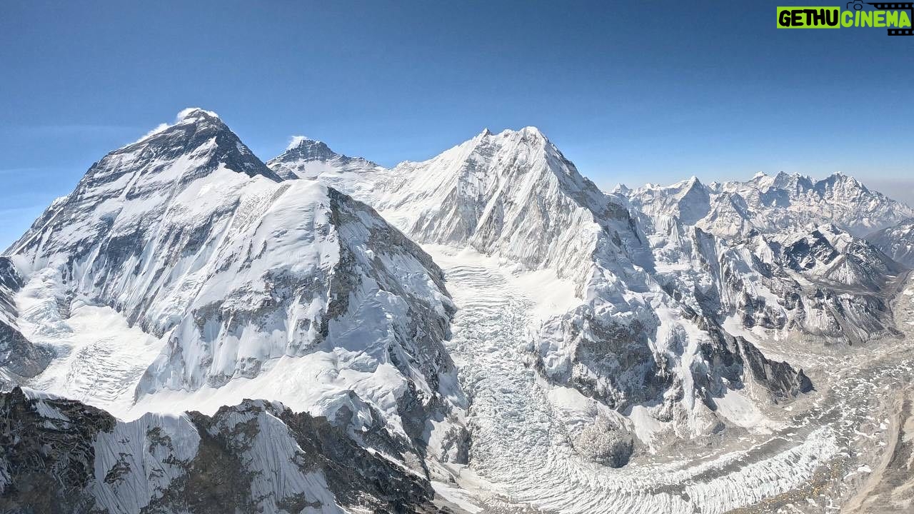 Simone Moro - 4.9K Likes - View from my office today. From left to right: Everest, Lhotse, Nuptse, Ama Dablam, Kantega, Thamserku.
_______________________________
#NeverStopExploring
• Theme:
#SimoneMoroAlpinist
• Sponsored by:
@thenorthface @lasportivagram @garminitaly @camp1889outdoor @dfsportspecialist @gruppo_autotorino @somainitalia @lamantafoods @framar.spa @altitudehelicopters @thenorthfaceIT @thenorthface_climb
• Managed by:
@mariannazanatta @sportsandbeyondagency