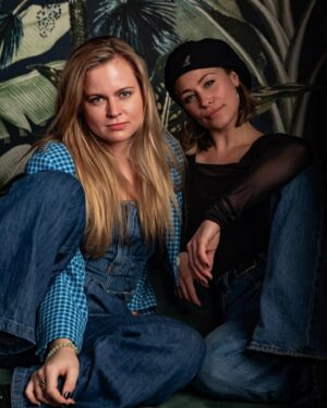 Sina Tkotsch Instagram - War ein toller Abend mit lovely @karaedenberg 🫶 
bei der X Berlinale - von @sebofruner und @martyscreamer MERCI euch beiden für die wilde Sause und guten Gespräche ! 
📸 @kohler_photography 🙏🏼