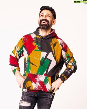 Sinan Çalışkanoğlu Instagram - Bahar gel artık 🕺🏻🌈 @balkanerkan 👑#shoot