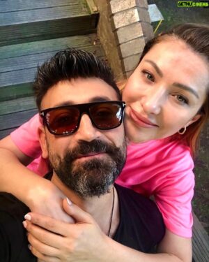 Sinan Çalışkanoğlu Instagram - Tamam diyorum doğdu güneşim ☀️❤️😍 #pazartesimotivasyonu @cigdemcaliskanoglu