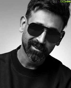 Sinan Çalışkanoğlu Instagram - @balkanerkan 👑❤️ #shoot #blackandwhite #saturdaymood #27martdünyatiyatrogünükutluolsun