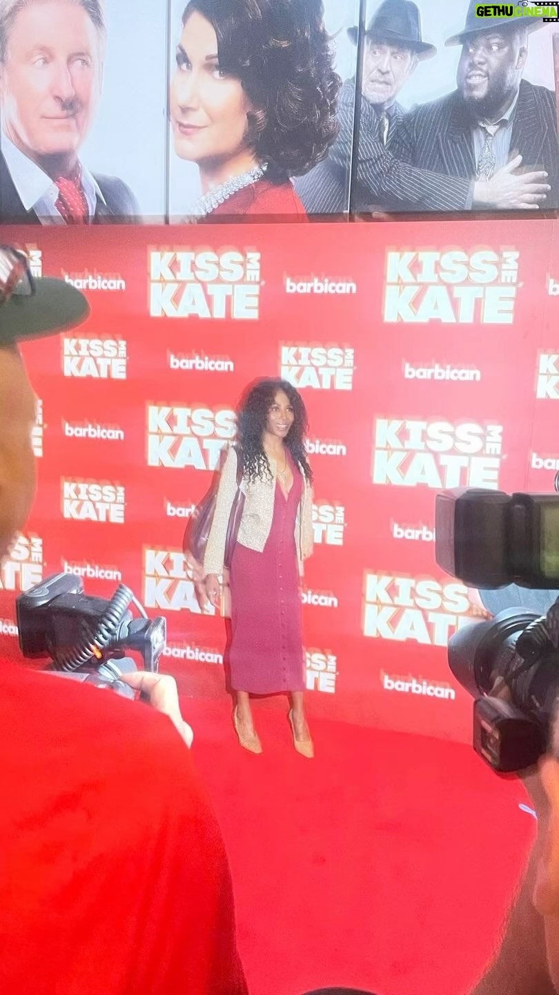 Sinitta - 95 Likes - Congratulations Cast of @kissmekateuk !!
You were all@fantastic and the Orchestra and the Set!
My Highlight were #MarryMe,#IHateMen #AlwaysTrueTo You and the Comedy Villians , iam Still Sweating after seeing #TooDamnHot š„š„You Sexy Sexy Amazing Dancers. And my @harrison_wilde you were gorgeous!!!ššššš¾šš¾šš¾