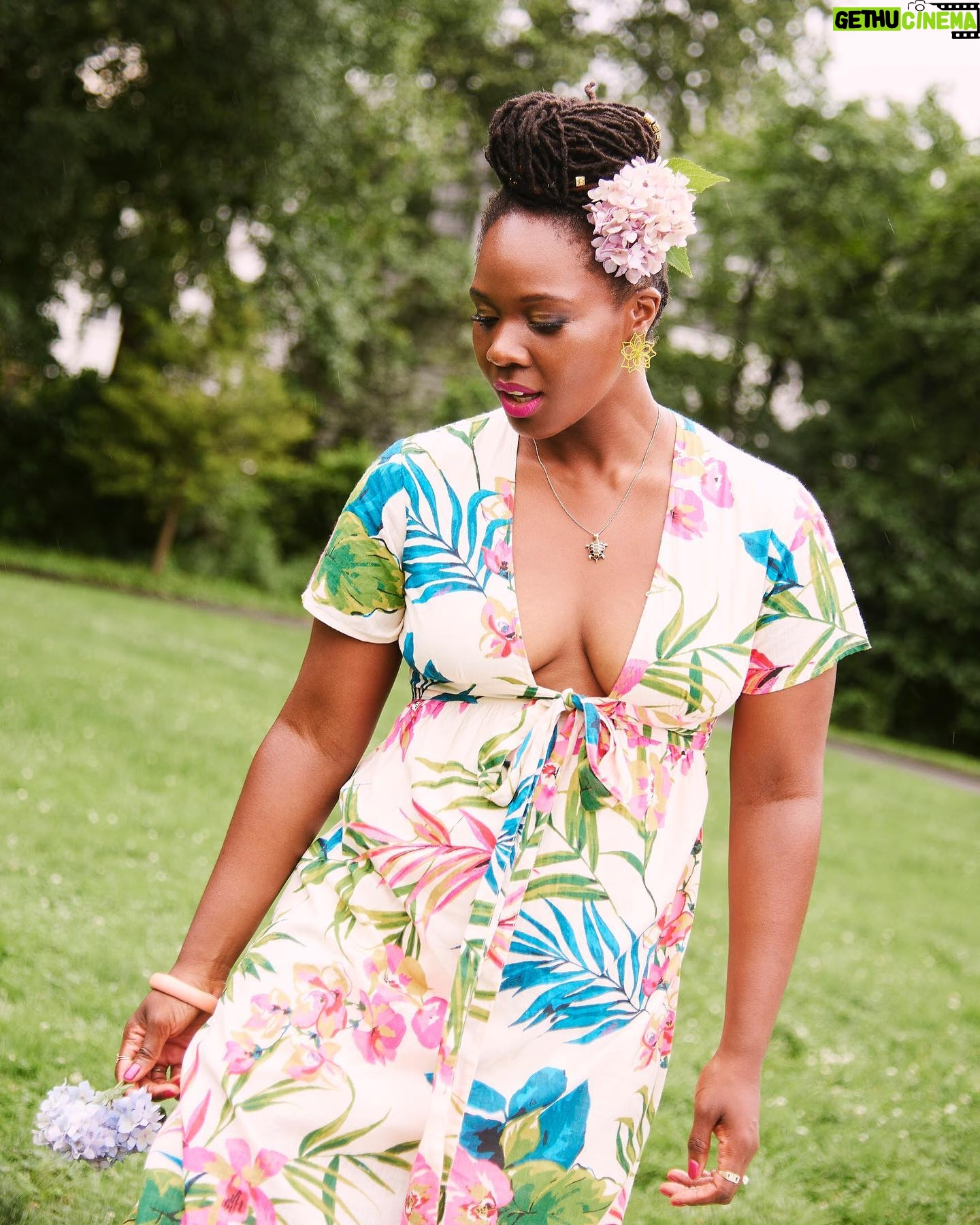 Sipiwe Moyo - 358 Likes - Brighter days are ahead 🌸
.
.
.
.
📸: @michael.david.adams
💄: @viktorijabowers
❤️: @michaelandviktorija