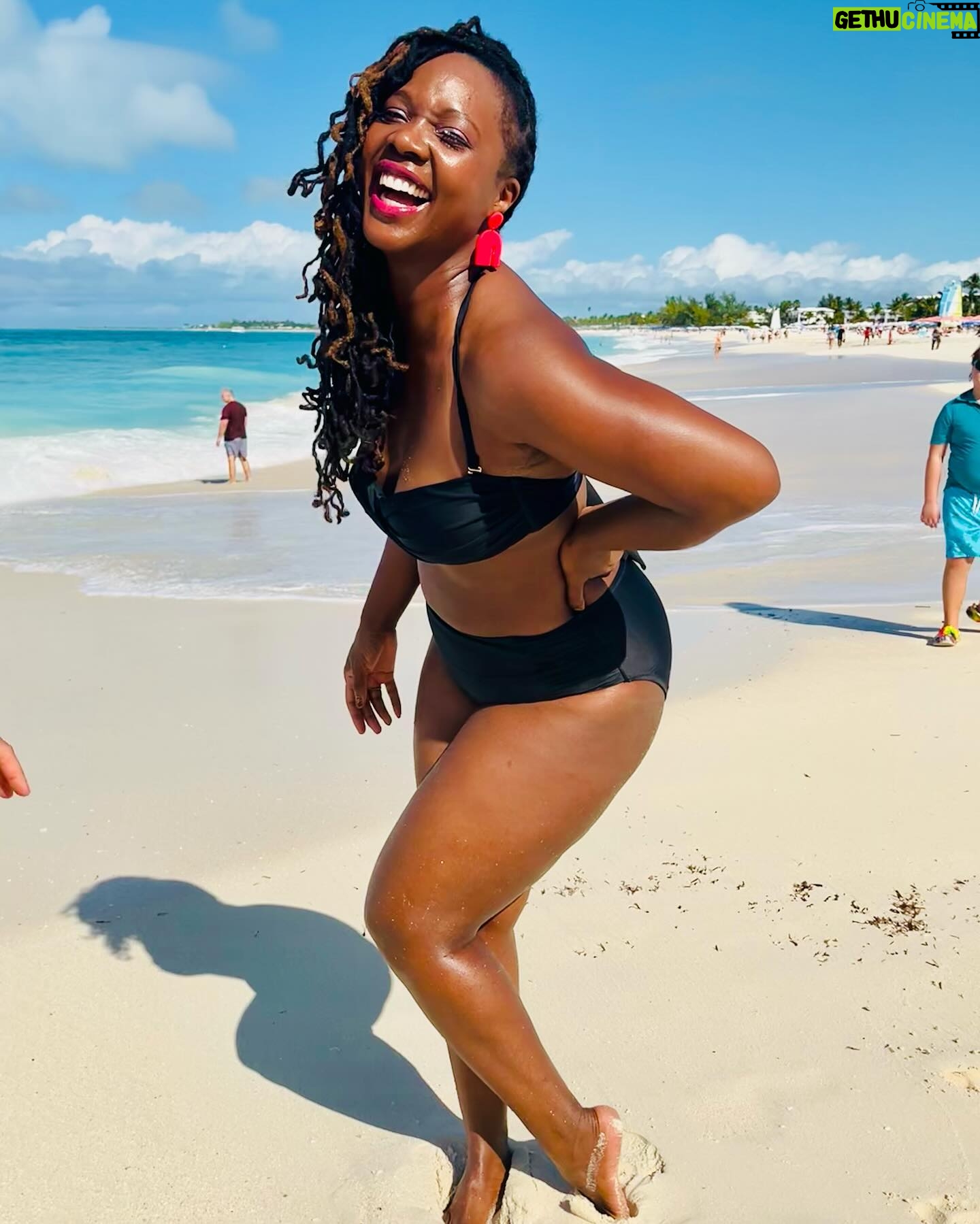 Sipiwe Moyo - 292 Likes - Happy Birthday to ME!