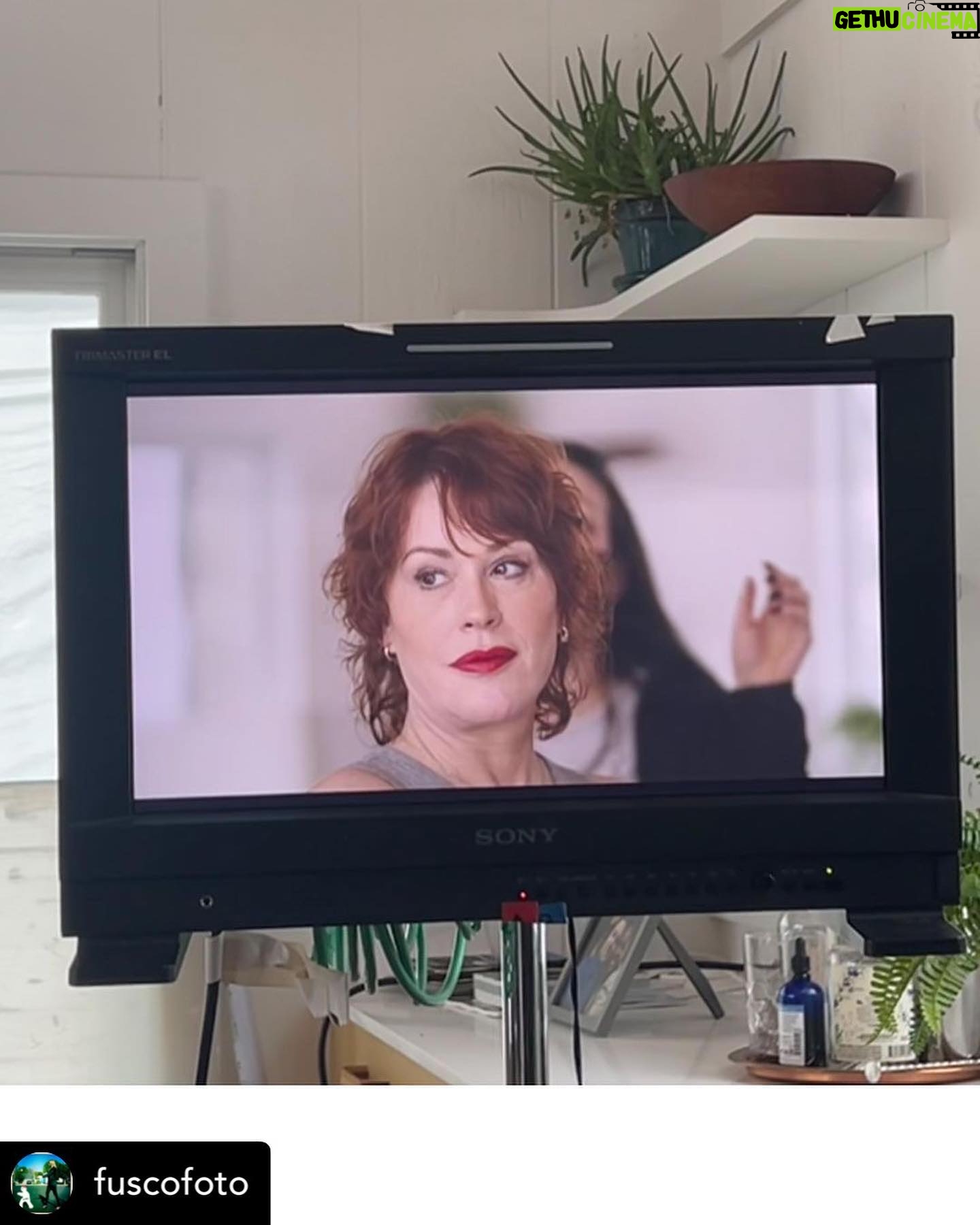 Sipiwe Moyo - 308 Likes - I’m still at a loss for words to describe what an awesome experience it was to work on this short film in the idyllic snowcapped Catskills! Heartfelt thanks to @fuscofoto @petergrosz and @jennifer_euston_casting for the opportunity. And big ❤️❤️ to @mollyringwald and @zactoryrobotdance - I had a blast! 🏔️
——
#Posted @withregram • @fuscofoto Aaaand that’s a wrap on my first short film! 🍾@jennifer_euston_casting, thank you for helping assemble such a magical cast. ✨It was a literal dream to work with @mollyringwald (yes, you read that right), @sipiwenyc, @zactoryrobotdance and @petergrosz (who co-wrote the film with me and who I’m forever indebted to for writing the short story that inspired this film.) Words cannot express how grateful Pete and I are to the entire crew who helped make this dream a reality. ❤️ Gigantic THANK YOUs to our incredible DP @totalgorn who so beautifully shot this, @shereeshu who produced the shit out of it (I’m not sure when I’ll be able to look at Dave and Sheree in the eyes again without crying from gratitude), @rickcarmonadp for lending his amazing eye behind the camera, AD @mwkauf for being such a calm presence even when we were chasing daylight (every day), our incredible production designer @dangerousdesigngroup, amazing stylist @ninaebug, and wonderful HMU artist @amandamark and @hungrymaninc for all their support. Special thanks to @clermonster for lending us his ridiculously gorgeous home, the Wassaic Hill House - https://abnb.me/5s9KIXwLQxb. Now, we edit. More soon! 💖