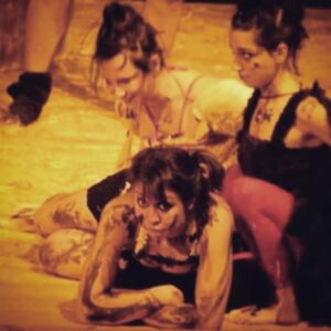 Şirin Öten Instagram - Çok özledim be😪

Dünya Tiyatrolar günü kutlu olsun 🎭

#27mart