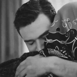 Şirin Öten Instagram - Çünkü kimse onlar kadar sizi düşünemez... Anneler Günü kutlu olsun 🙏 #söz #esmasultan #börekana 💐💗