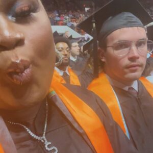 Sis Instagram - ✌🏿🧡💙