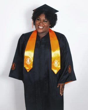 Sis Instagram - finished the semester strong with all a’s tew….sis thee scholar purr