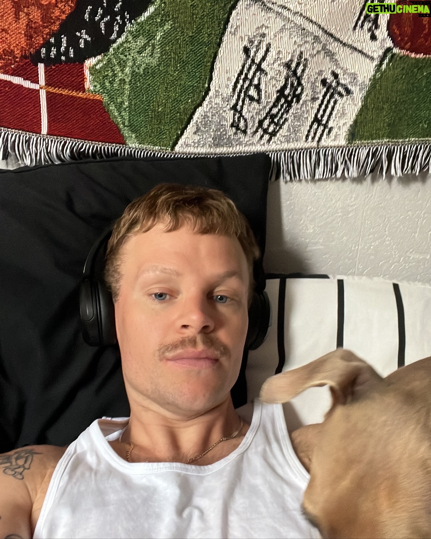 Sister Sister - 3 Likes - Hi gay