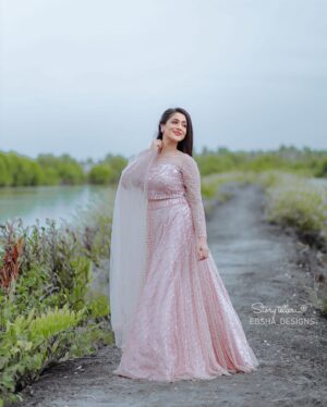 Sivakami Anantha Narayan Instagram - ✨
PC: @_story_telle__r 
👗: @ebsha_store 
MUA: @makeover_by_shelna