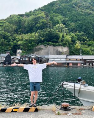 Siwaj Sawatmaneekul Instagram - ine ~ 🌊 #aloneww
