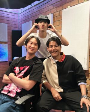 Siwaj Sawatmaneekul Instagram - Thank you 👉🏻 @new_cwr love ❤️ 
#กลับไปไม่รู้จักกันNuNew #AbsoluteZeroSeries