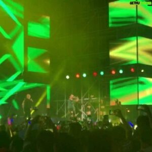 Skull Instagram - Wa gwan Vietnam !!
its ur man Skull ~~
thanx for letting me be here 
and it was  GREAT to meet u guyz  in Saigon!
I had a blast! 🤙🏾🤙🏾🤙🏾🤙🏾
.
you guyz were AWESOME tonight!!
i cant thank you enough
hope to see u guyz soon again ~~😍😍😍
bless up !!! .
Big up  Running Man and all the fans who tun up di vybz!!!
ㅡㅡㅡㅡㅡㅡㅡㅡㅡㅡㅡㅡㅡㅡㅡㅡㅡㅡㅡㅡㅡㅡ
Sài Gòn!!! Việt Nam!!!
Các bạn quá tuyệt vời!!!
Thật vinh dự được có mặt ở đây, gặp gỡ và giao lưu cùng các bạn! Cảm ơn rất nhiều vì đã chào đón Skull tối nay!
Skull rất mong được gặp lại các bạn sớm.
Giữ gìn sức khoẻ cho lần sau! 😉😁
.
ㅡㅡㅡㅡㅡㅡㅡㅡㅡㅡㅡㅡㅡㅡㅡㅡㅡㅡㅡㅡㅡㅡ
요요요!! 마이 코리아 한국 빼밀리!!
추운데 잘 지내고 있는거지?!!
요즘 너무 조용했지? 🤣🤣🤣
그렇다고 킹 옵 코리아 레게 레게!! 잊은건 아니겠지?? ㅎㅎㅎ
열작중이니!!! 곧!! 좋은 소식들로 만나자고!!
항상 건강챙기고 !!
Skull !! RGP!! Sajah!! 가즈아!!