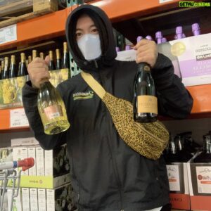 Skull Instagram - let's get wasted!!! 🍻🍻🍻😈😈😈
같이 마실 사람??!! 🤩🤩🤩🤩