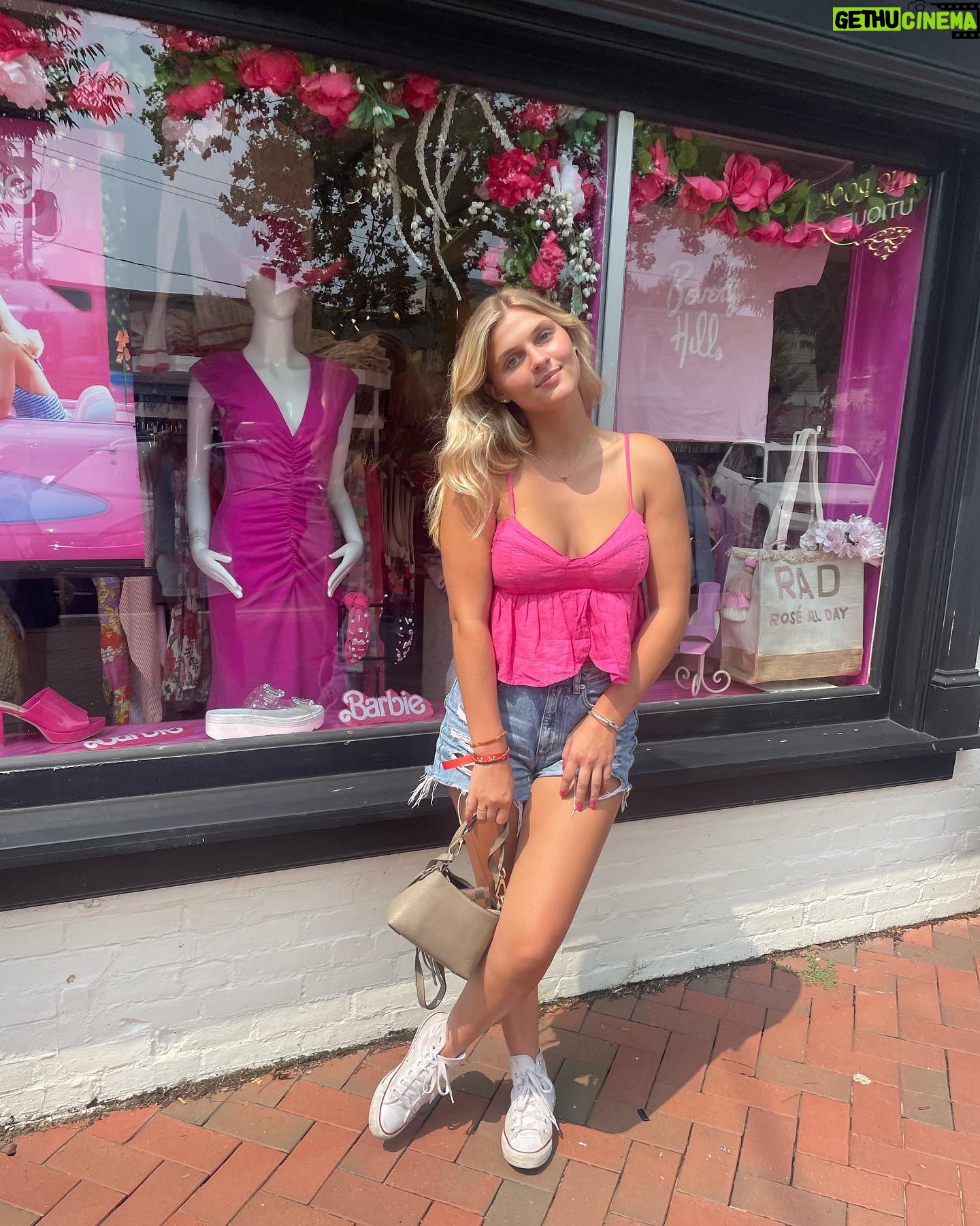 Skylar Dunn - 1.2K Likes - my Barbie era fr💖