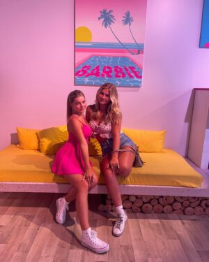 Skylar Dunn Instagram - Summer with the best 🫶🫶