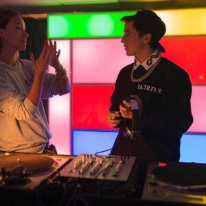 Skyler Gisondo Instagram - Behind the scenes of @booksmart with genius director and professional cool person @oliviawilde