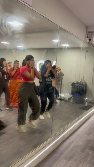 Smruthi Mohankumar Instagram - Here’s a bit of BTS from the last class for 2023 with @venugopal.anusha