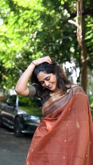 Smruthi Mohankumar Instagram - “வெக்க படு please” ~ Lokesh