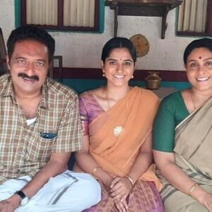 Smruthi Mohankumar Instagram - My first ever big screen appearance in #viruman. 

Acting in a movie had always been a dream and I’m grateful to @vishvathvaathul to have made this dream come true. The experience on set was extremely exciting. The whole @2d_entertainment team made me feel so comfortable and at home. I wholeheartedly thank Dir. Muthaiah for being so kind and patient. Hearty congratulations to @aditishankarofficial on her debut. 

Hope you all watched it in the theatres. If not, go watch it. 
Drop in your comments below