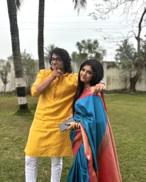 Sneha Deb Instagram - Happy birthday cartoon.🙊👻
Aivhabe e irritate korte thak! @subhankardey.mjsd