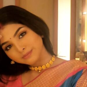 Sneha Deb Instagram - Cannot get out of this song!
.
.
.
.
.#reels #trendingreels #trend #reelsinstagram #trending