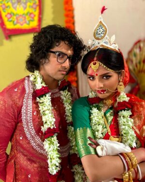 Sneha Deb Instagram - Bor bor 👻 #vista #tistavictor
Keep watching Anurager Chowa at 9:30 pm
@starjalsha 

#subhankar #subhankardey #snehadeb #victortista #anuragerchowa #starjalsha #MJSD #mj_subhankar