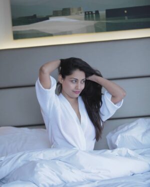 Snigdha Akolkar Instagram - Happy Sunday morning