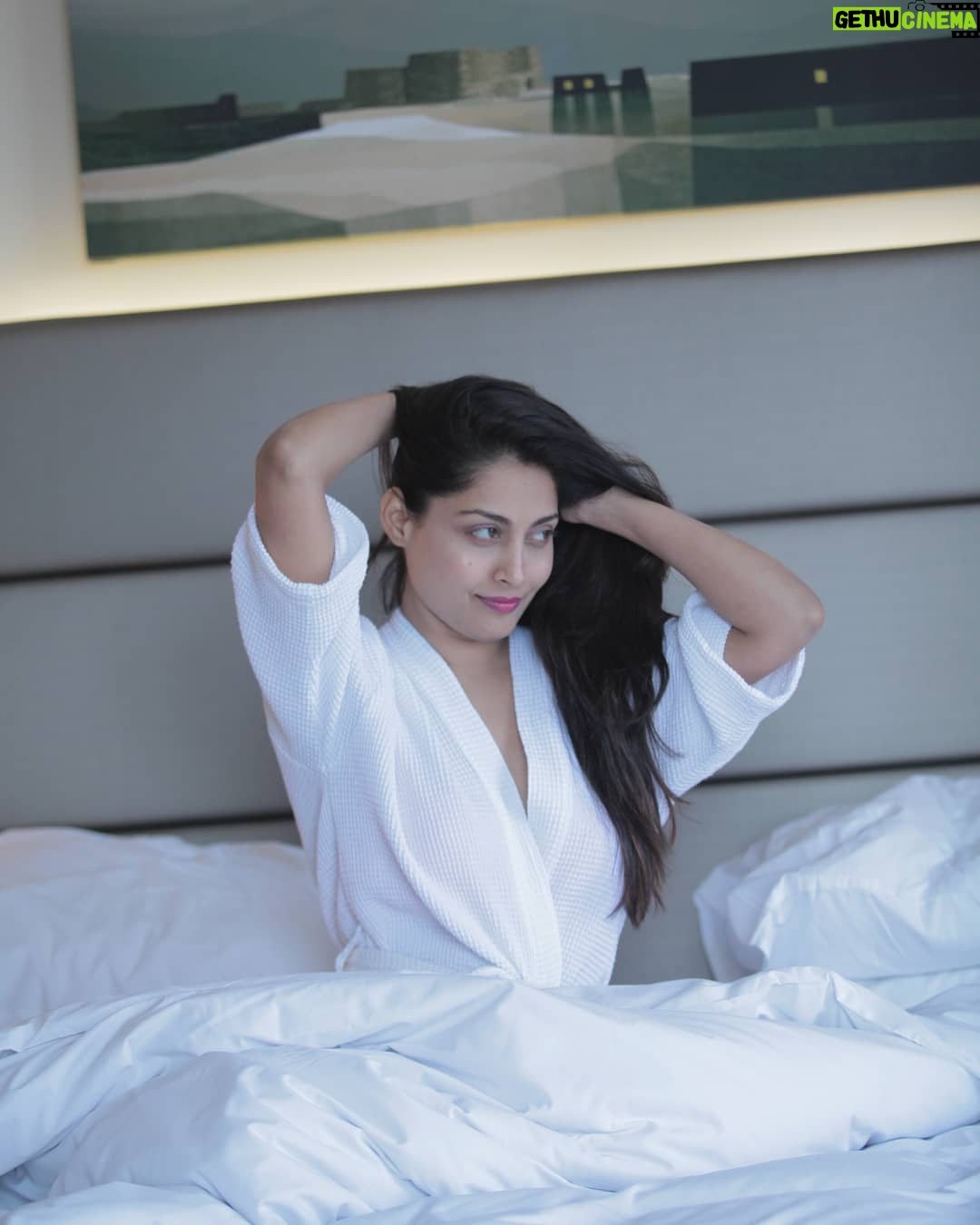 Snigdha Akolkar - 863 Likes - Happy Sunday morning