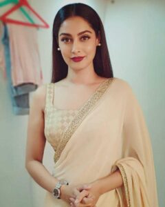 Actress Snigdha Akolkar HD Instagram Photos and Wallpapers July 2018