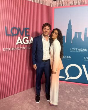 Sofia Barclay Instagram - pink carpet last night 💕💗💓🌸with my favourite peeps for @loveagainmovie 
Out in 🇺🇸may 5th & 🇬🇧may 12! im so in love with this film & can’t wait for you to see it!! 

@priyankachopra @samheughan @eshornstein @thunderroadpictures @jimdrewthis @sonypictures @nickjonas @drmadhuakhourichopra 

suit of dreams by the inimitable @eliesaabworld & sparkles by @bulgari ✨🪬🤍 hair by my twin @davidcolvin & makeup by the genius @cygmakeup 🙏🏽