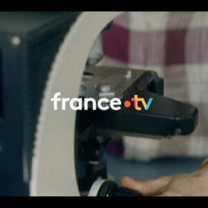 Sofia Essaïdi Instagram - LA PESTE 
Mini série librement adaptée du livre d’Albert Camus.
Merci mon Antoine pour cet accueil si chaleureux 😍
Merciiii et bravo à toute l’équipe 👏🤩
@france.tv @siecleproductions @antoinegarceau @georgesmarcbenamou  Frederic Pierrot @hugobeckerofficiel @johanheldenbergh @_judith_chemla__ @pascalearbillot @constancebascou @elias.hauter @jeanluc.porraz @guillaumemarquetofficiel @ericnaggar_off @constanzaguillaume @vincianemillereau @francisleplay @eric.denize @patrickmilleofficiel @jean_francois_cayrey @maximedaboville @hiip.guitar @giuliasagnier @anne.le.forestier @lee.delong @jhoslican @jeanphilippebaltel @canneseries