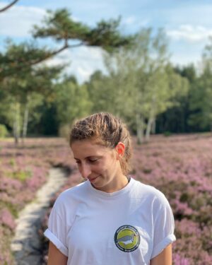 Sofia Kats Instagram - Lüneburger Heide, Sommer 2021
.
📸 @hypekultur 
.
#hiking #hikingadventures
